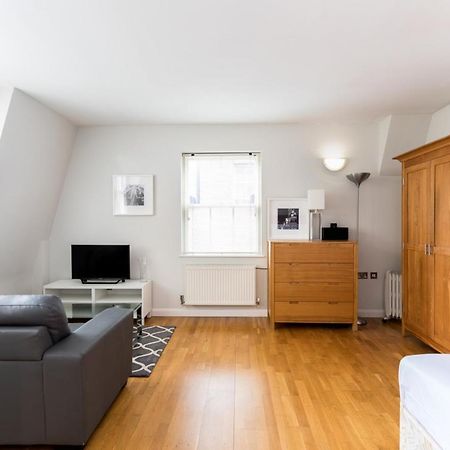 Groveland Court Apartment 1 ลอนดอน ภายนอก รูปภาพ
