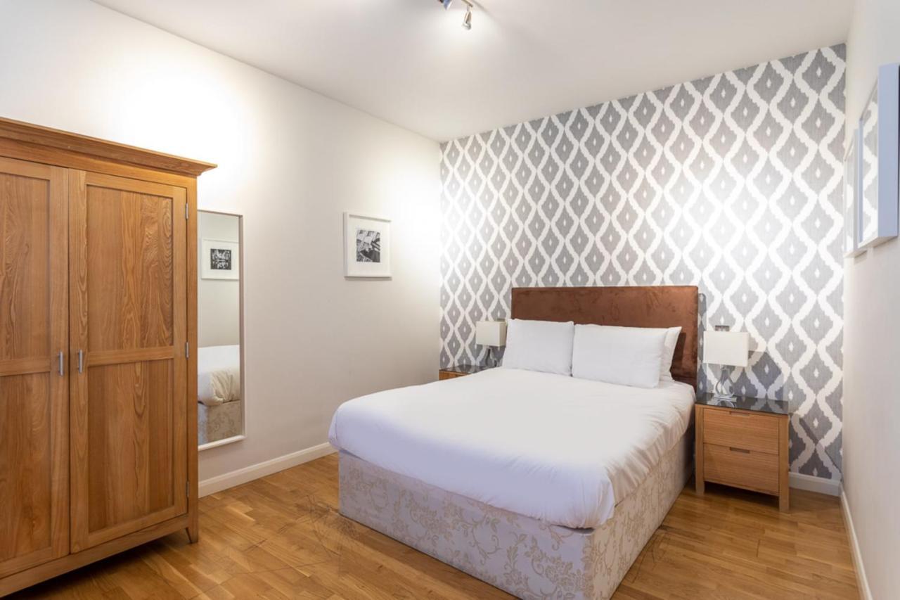 Groveland Court Apartment 1 ลอนดอน ภายนอก รูปภาพ