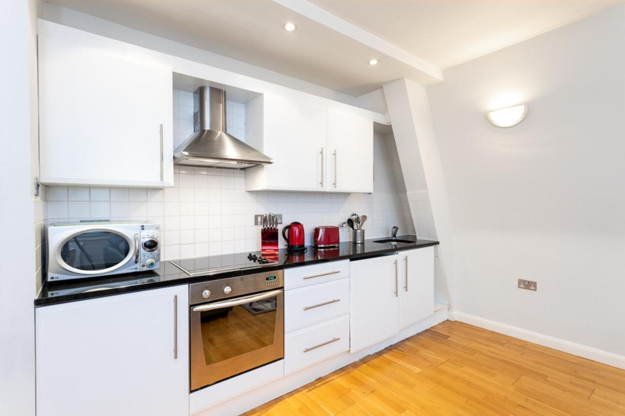 Groveland Court Apartment 1 ลอนดอน ภายนอก รูปภาพ