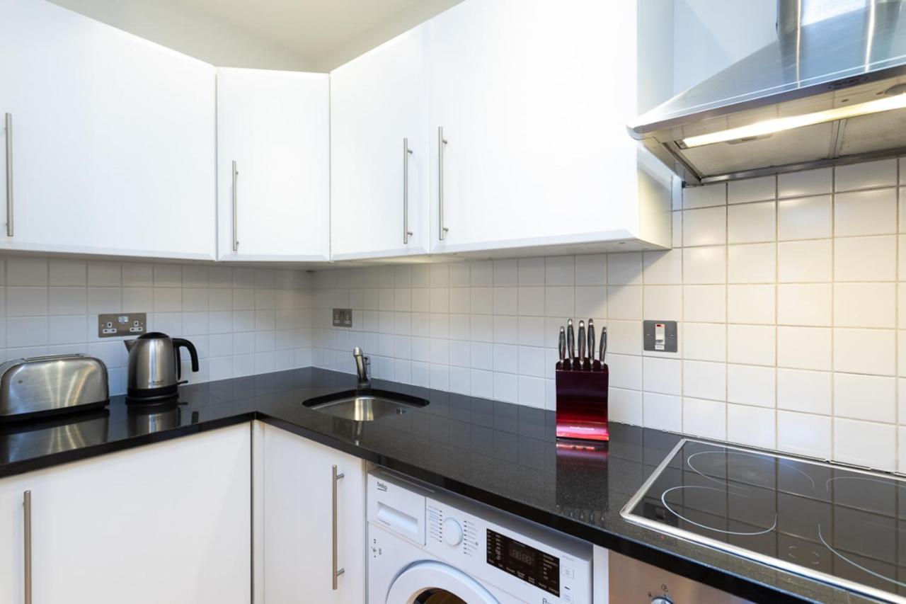 Groveland Court Apartment 1 ลอนดอน ภายนอก รูปภาพ