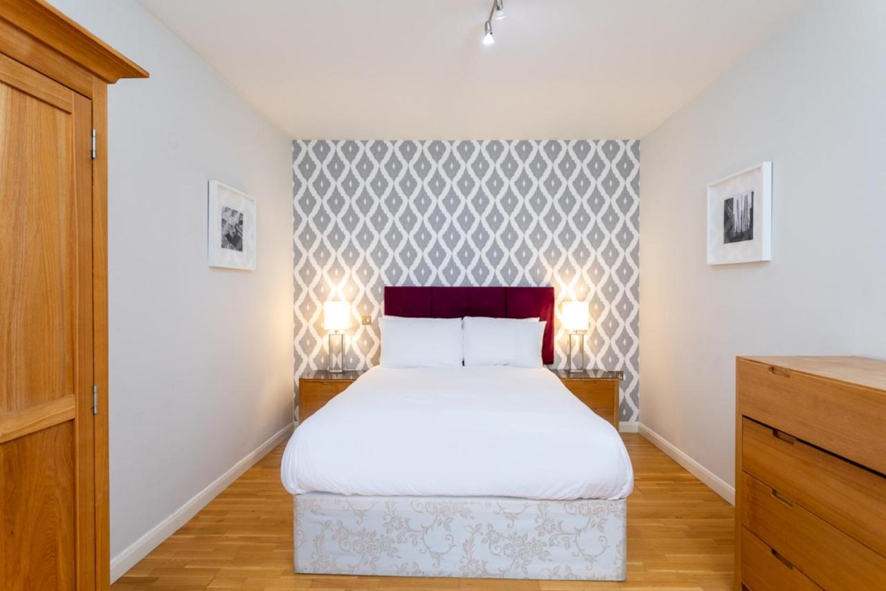 Groveland Court Apartment 1 ลอนดอน ภายนอก รูปภาพ