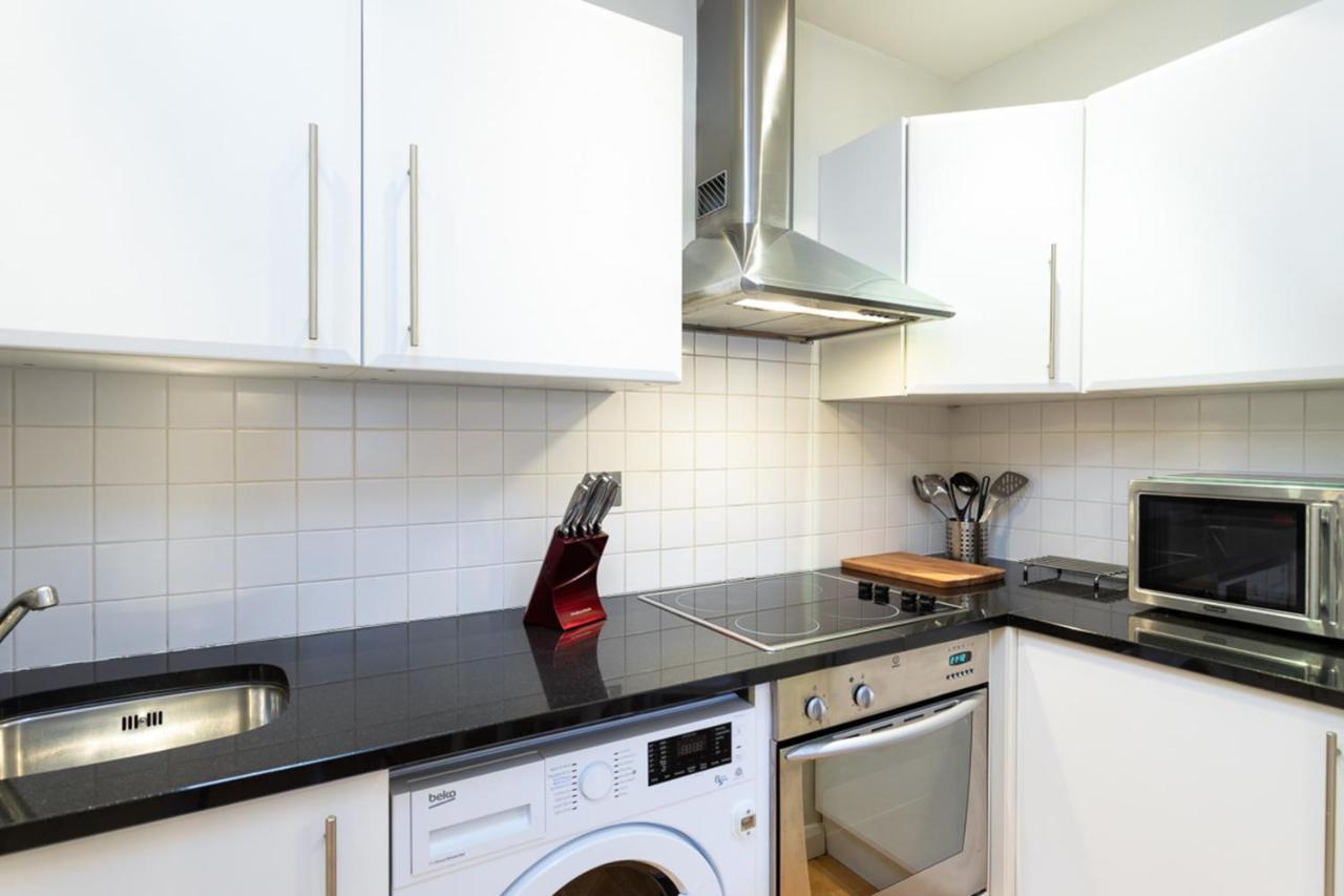 Groveland Court Apartment 1 ลอนดอน ภายนอก รูปภาพ