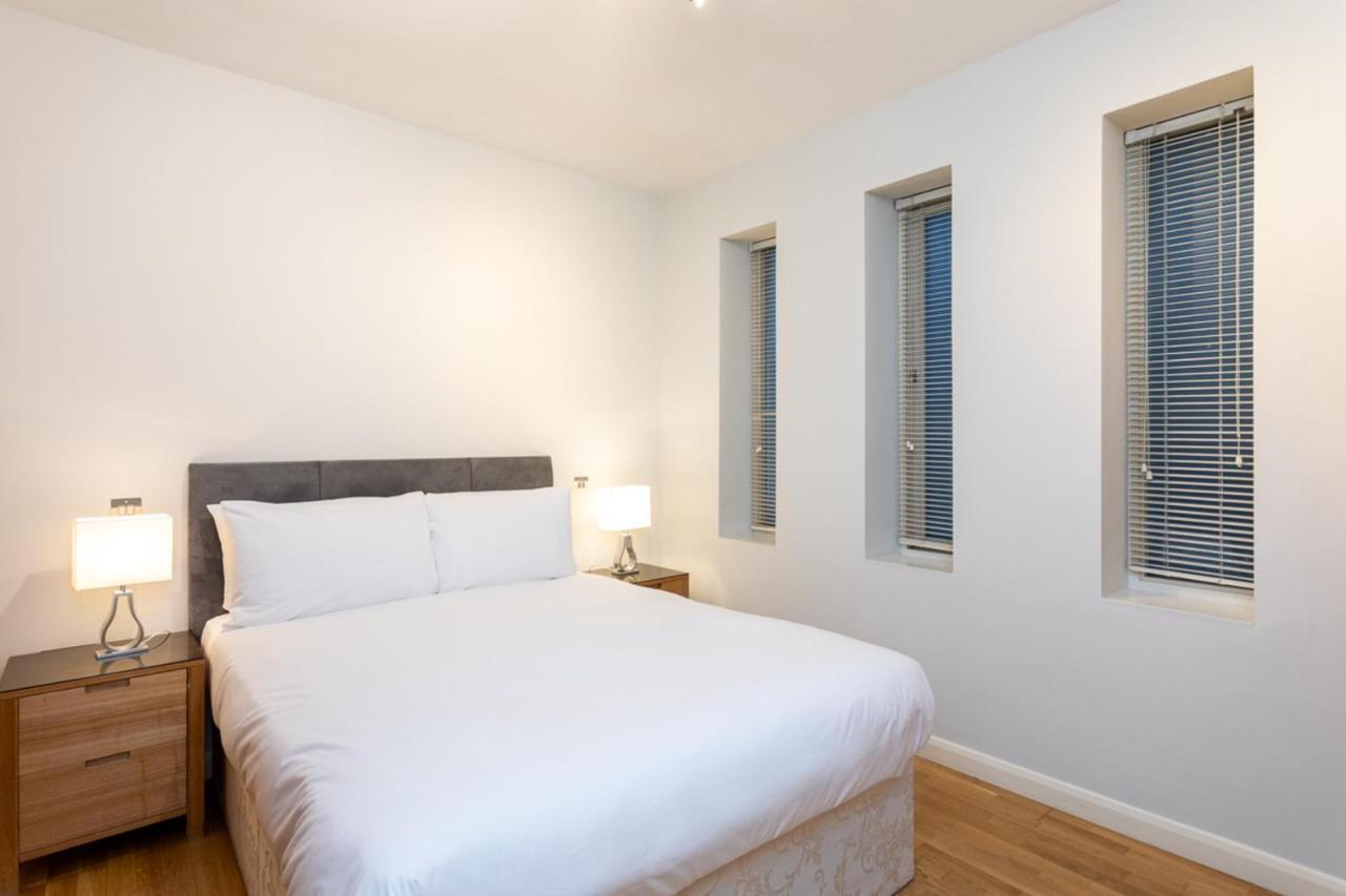Groveland Court Apartment 1 ลอนดอน ภายนอก รูปภาพ