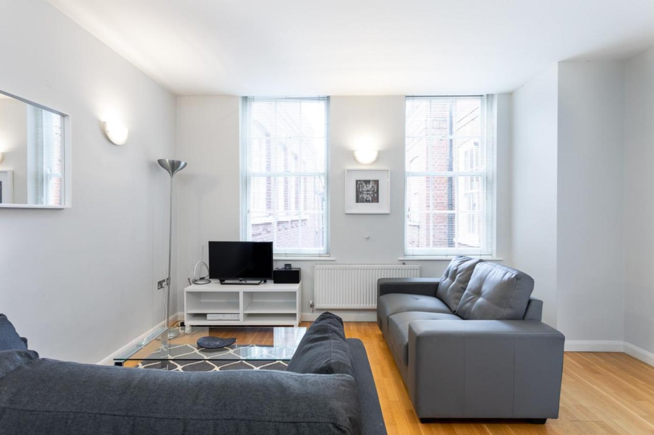 Groveland Court Apartment 1 ลอนดอน ภายนอก รูปภาพ