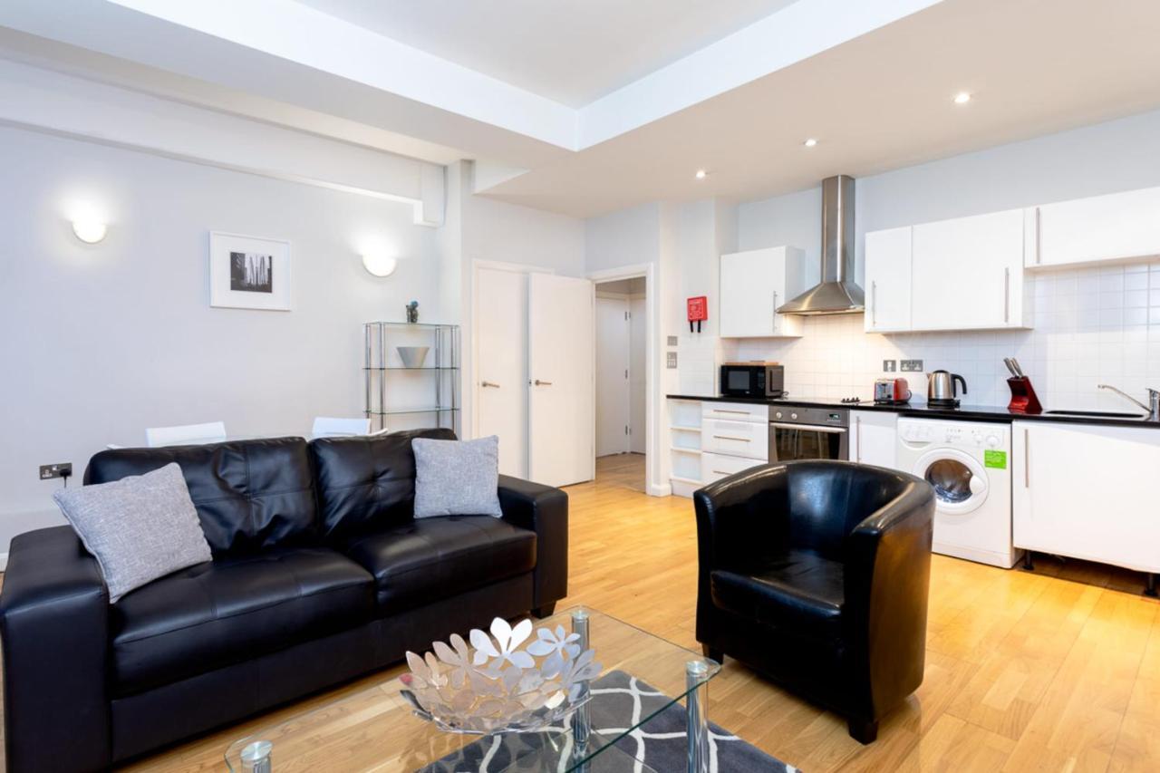 Groveland Court Apartment 1 ลอนดอน ภายนอก รูปภาพ